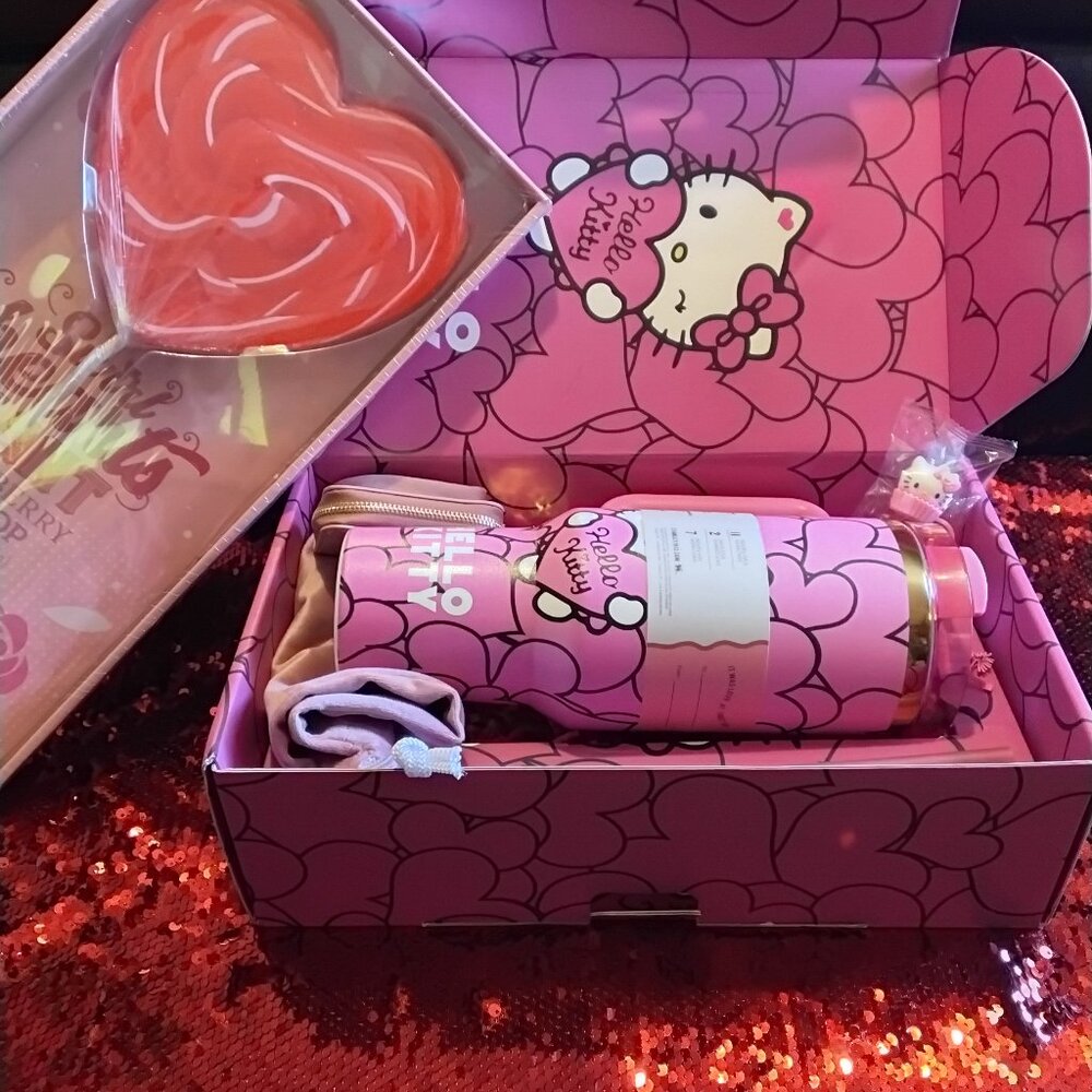 Pretty in Pink New Hello Kitty 40oz Custom Stanley w/ Oversize Valentines Lollip